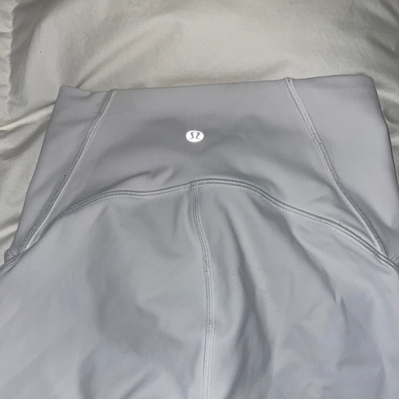 White Lululemon leggings with mesh - Picture 2 of 4